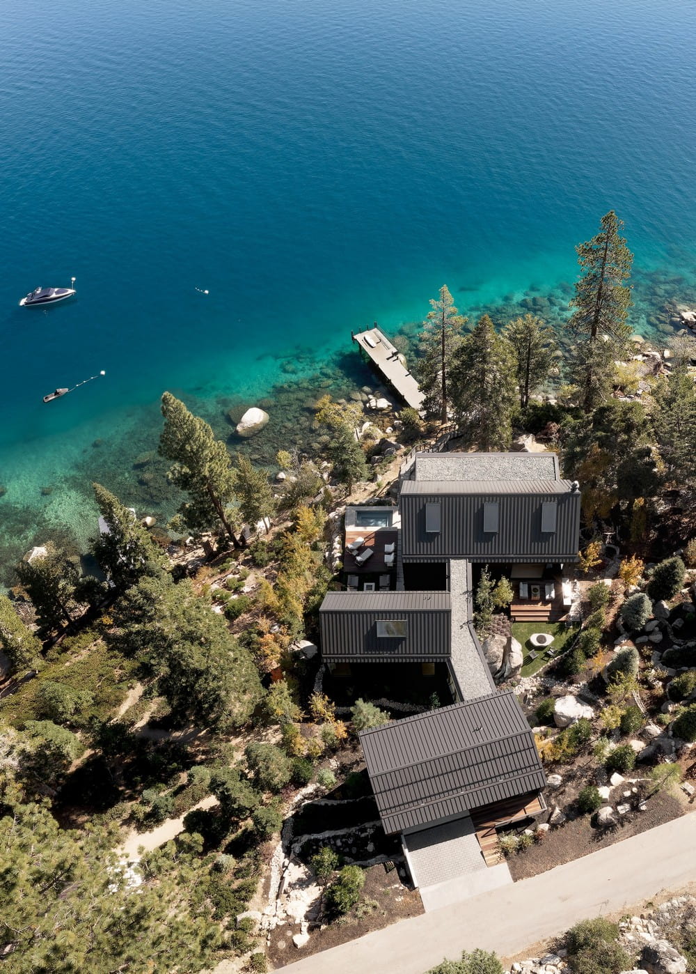 Lake Tahoe Cabins / RO | ROCKETT DESIGN