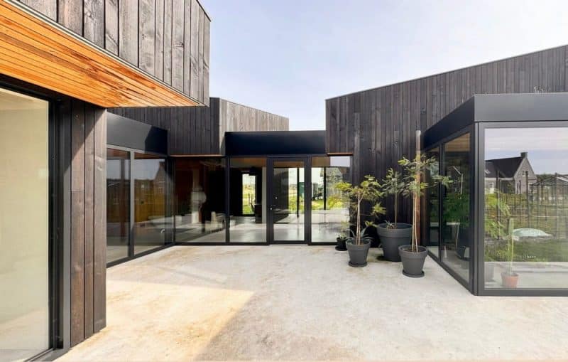 Villa Vaartjes / NOAHH - Network Oriented Architecture