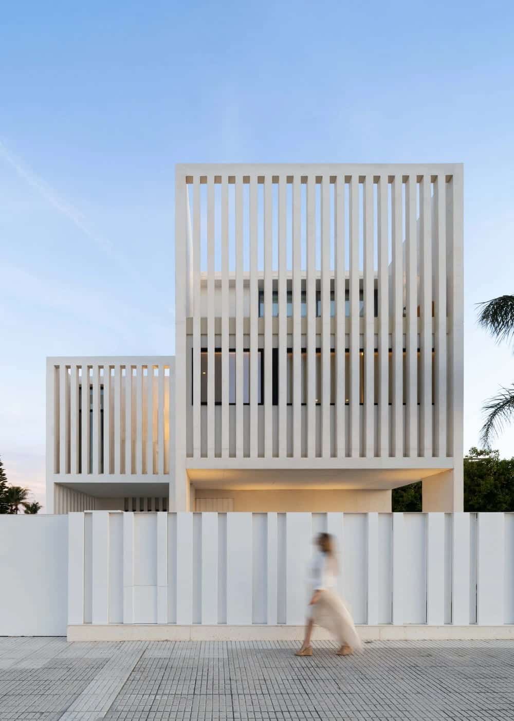 Vertical House / Ruben Muedra Estudio de Arquitectura
