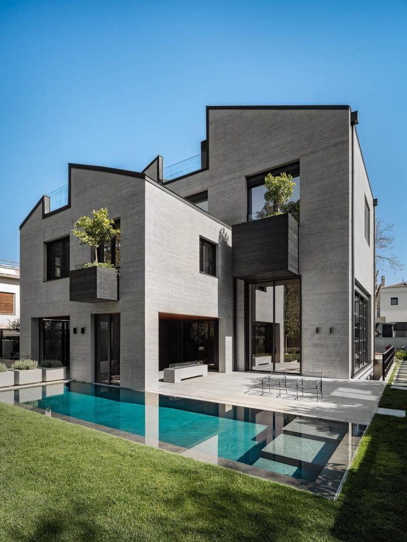 Scale House / Kipseli Architects