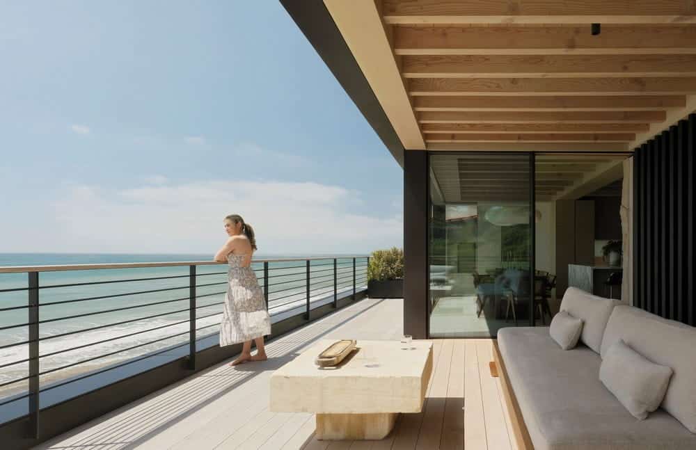 Graoni Beach House / Montalba Architects