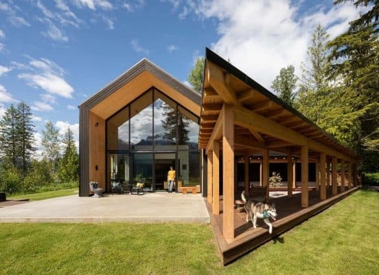 Trinity Passive House: A Sustainable Mountain Retreat