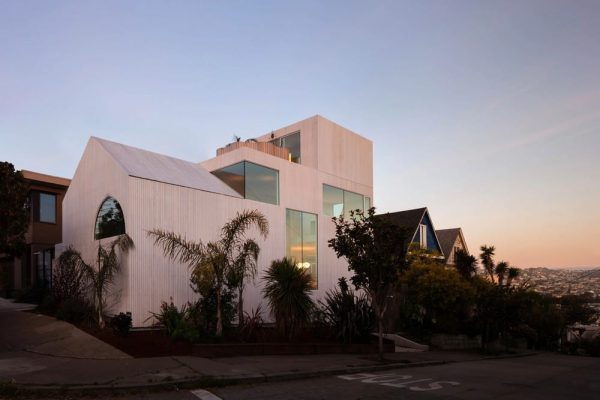 Flower House / Craig Steely Architecture