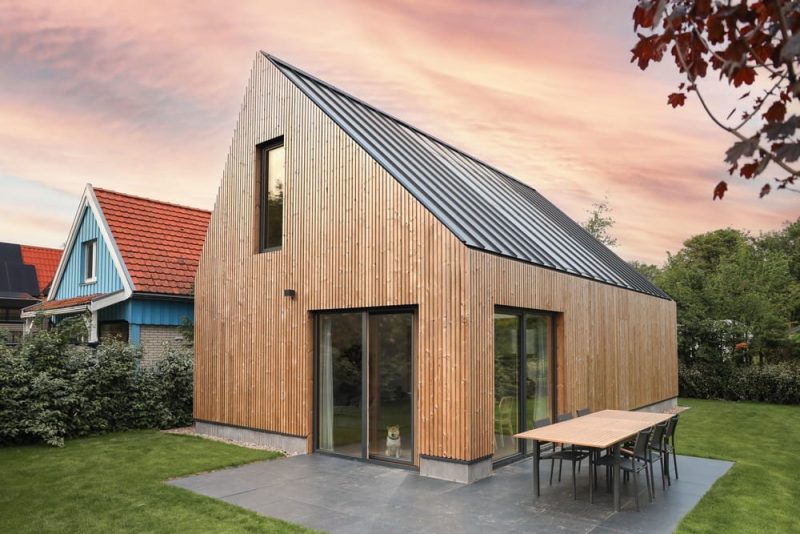 The VB56 - sustainable, wooden, prefab house by VANBOOM
