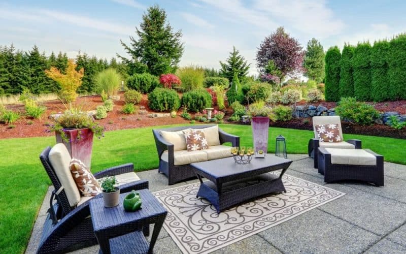 Design Your Dream Outdoor Space In Maine