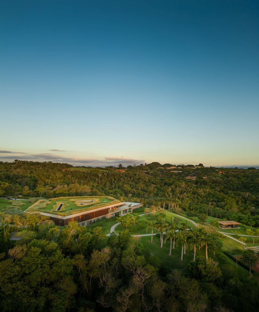 GAK House / Bernardes Arquitetura