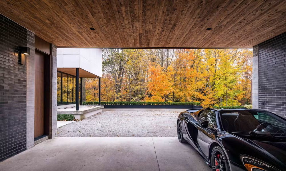 garage, Midcentury Modernist-Inspired House