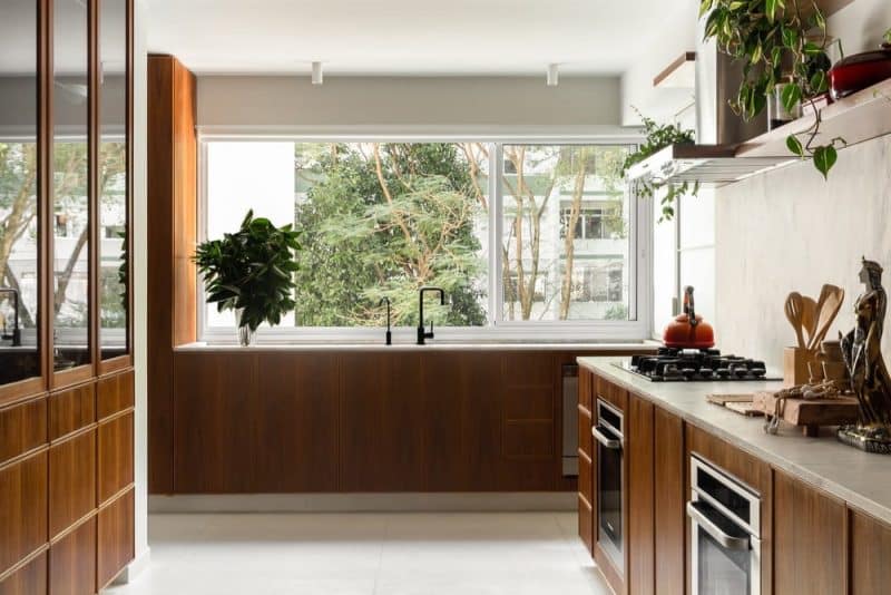 kitchen, 200 sqm apartment in São Paulo