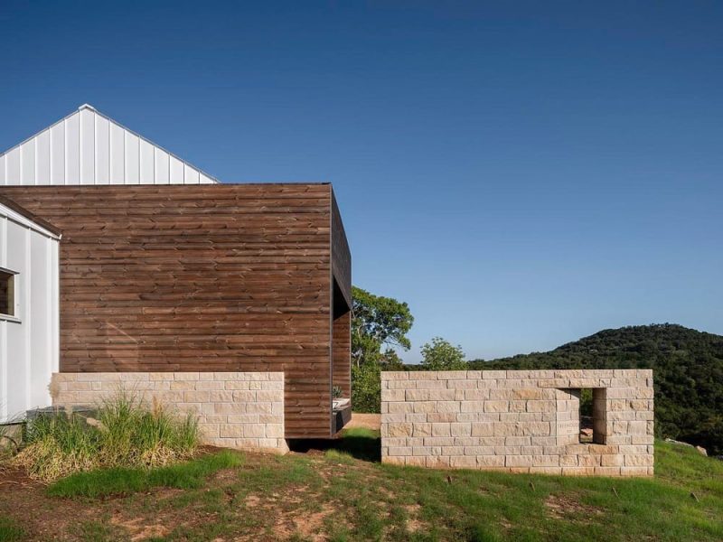 Jonestown Tree house / Faye + Walker