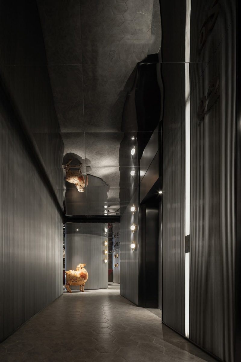 Xi'an Lyf Hotel / Shenzhen 31Design