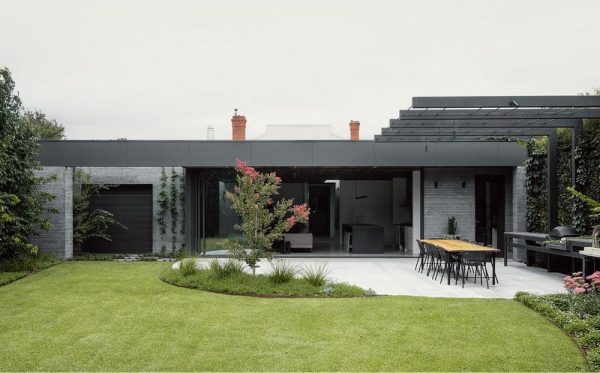 Kristy - Hughesdale House / Eckersley Architects