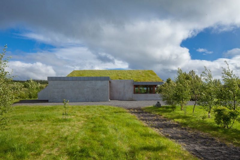 Big Little Rock House / Minarc