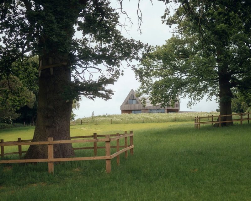 Water Farm House/ Studio Bark