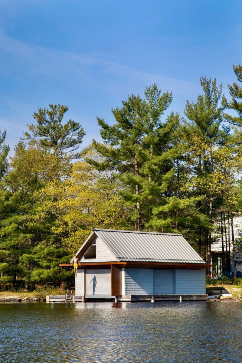 Six Mile Lake Cottage / BLDG Workshop